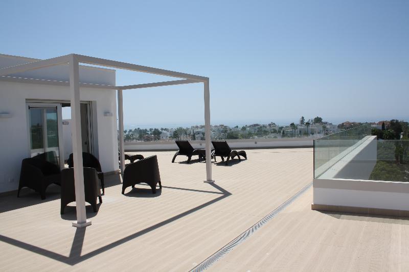 Aqua Apartments Vento, Marbella Bagian luar foto