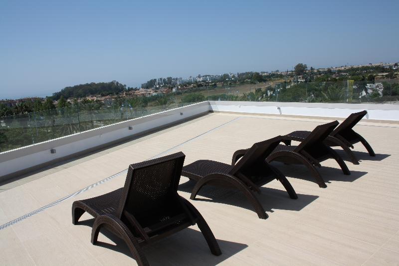 Aqua Apartments Vento, Marbella Bagian luar foto