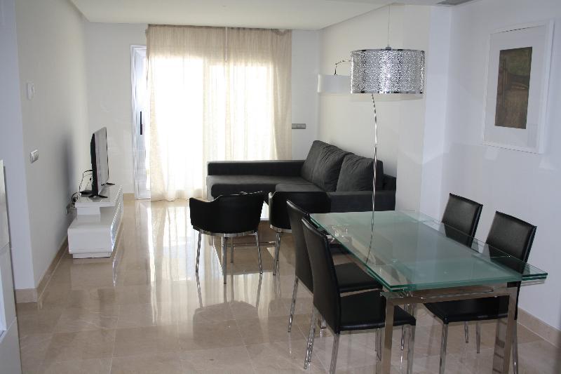 Aqua Apartments Vento, Marbella Bagian luar foto