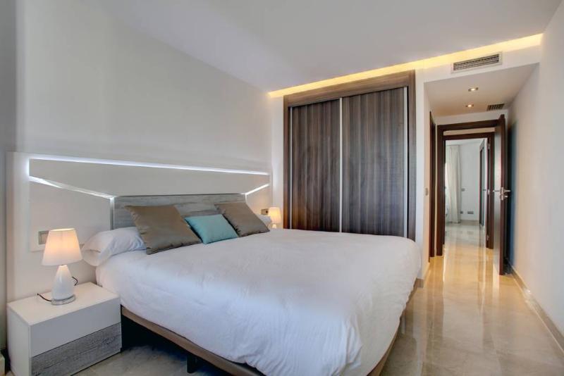 Aqua Apartments Vento, Marbella Bagian luar foto