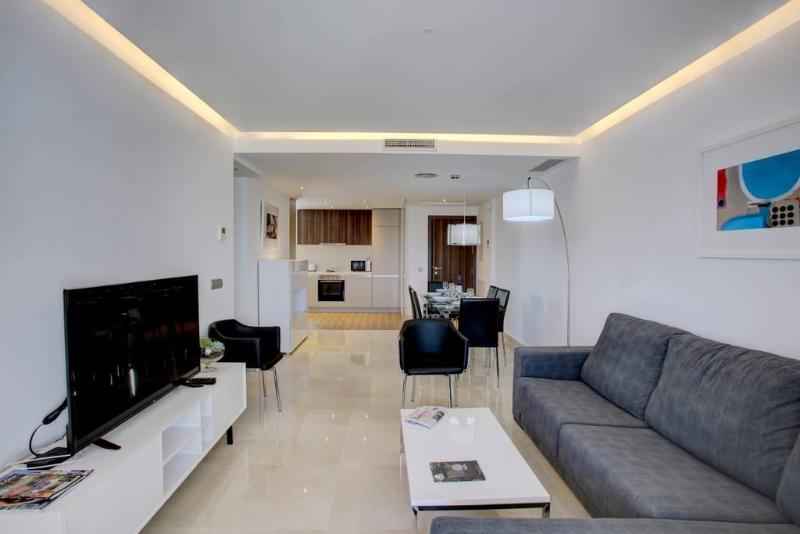 Aqua Apartments Vento, Marbella Bagian luar foto