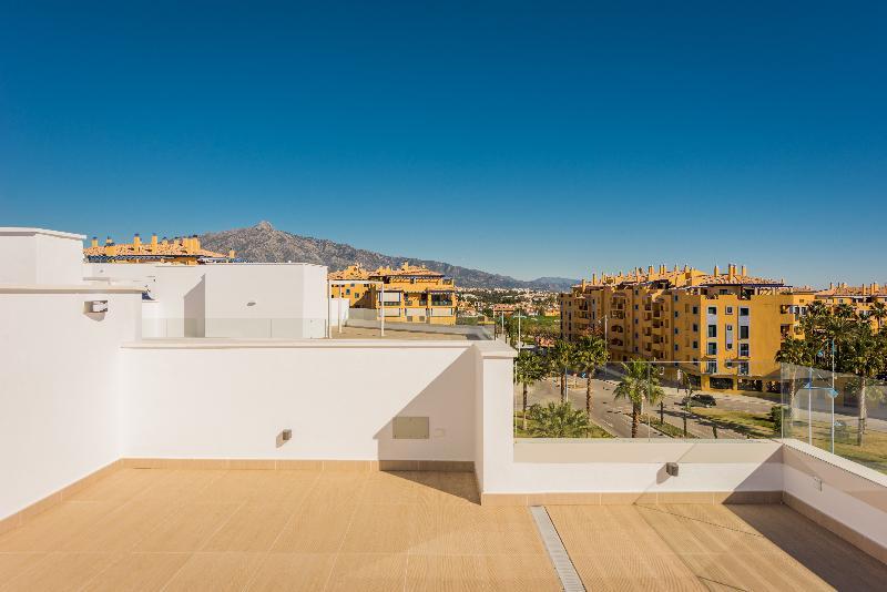 Aqua Apartments Vento, Marbella Bagian luar foto