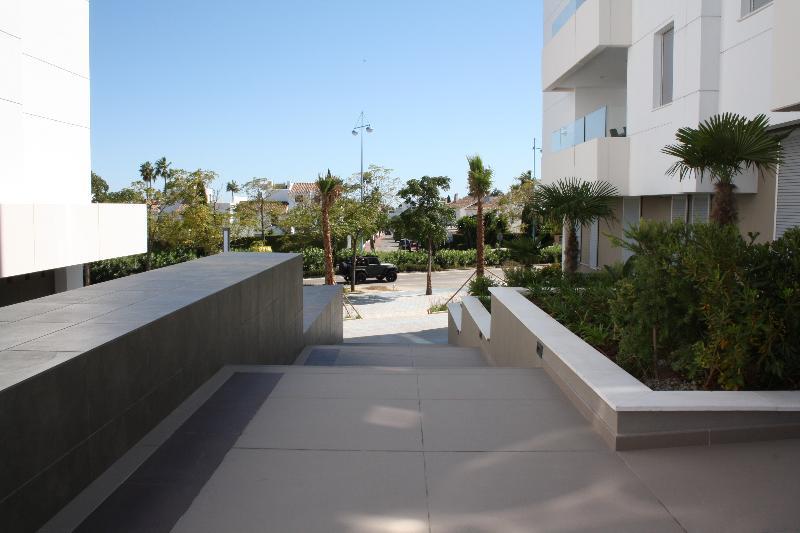Aqua Apartments Vento, Marbella Bagian luar foto